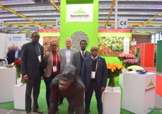 Rwanda Fresh's booth created an opportunity for international buyers to come in contact with Rwanda's rose producers. From left to right: Michel Sebera (Embassy of Rwanda in The Hague), Jeanine Kayihura (Bella Flowers Rwanda), Willem Versteegh (Embassy of Rwanda in The Hague), Jean Hugues Mukama (Embassy of Rwanda in The Hague), Ambroise Ngabonziza (Embassy of Rwanda in The Hague).
